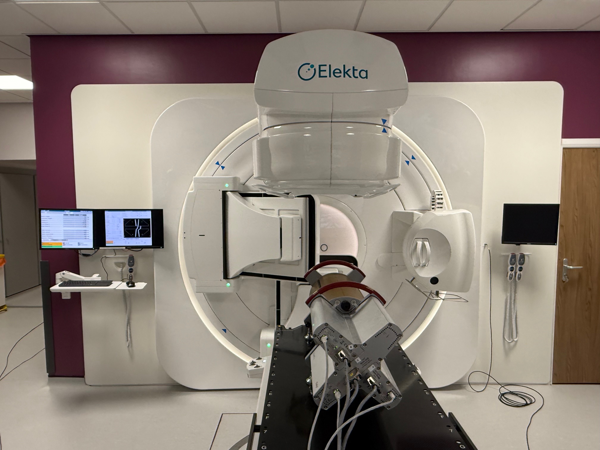 A photo of the Elekta machine
